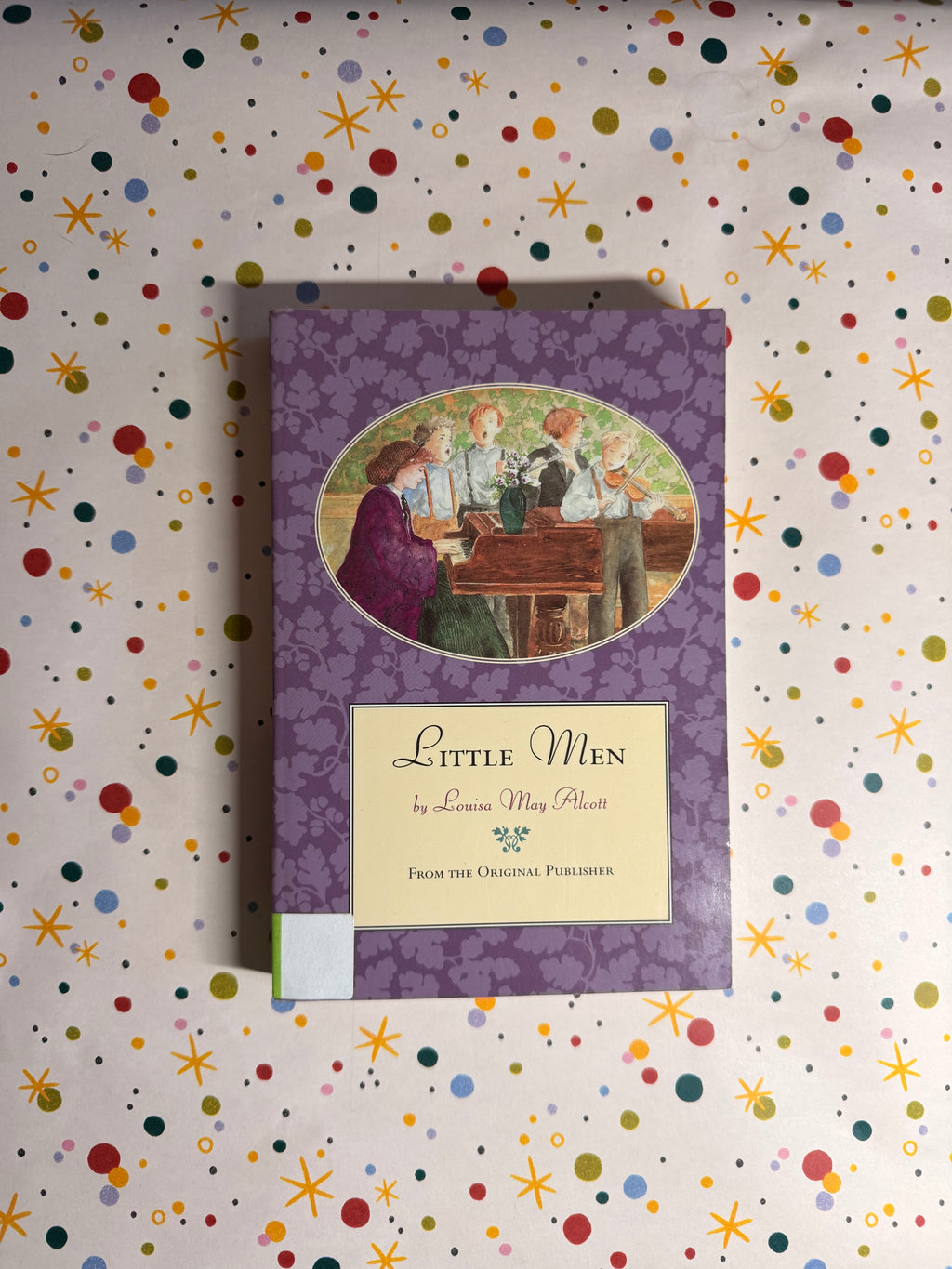 Pre-Loved Books | Curated by Cajita Paper 📚✨
